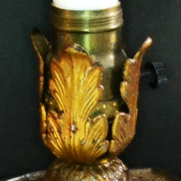 Small Accent Lamp Hollywood Regency Influence MCM Look Metal Decorative Works - Picture 7 of 11